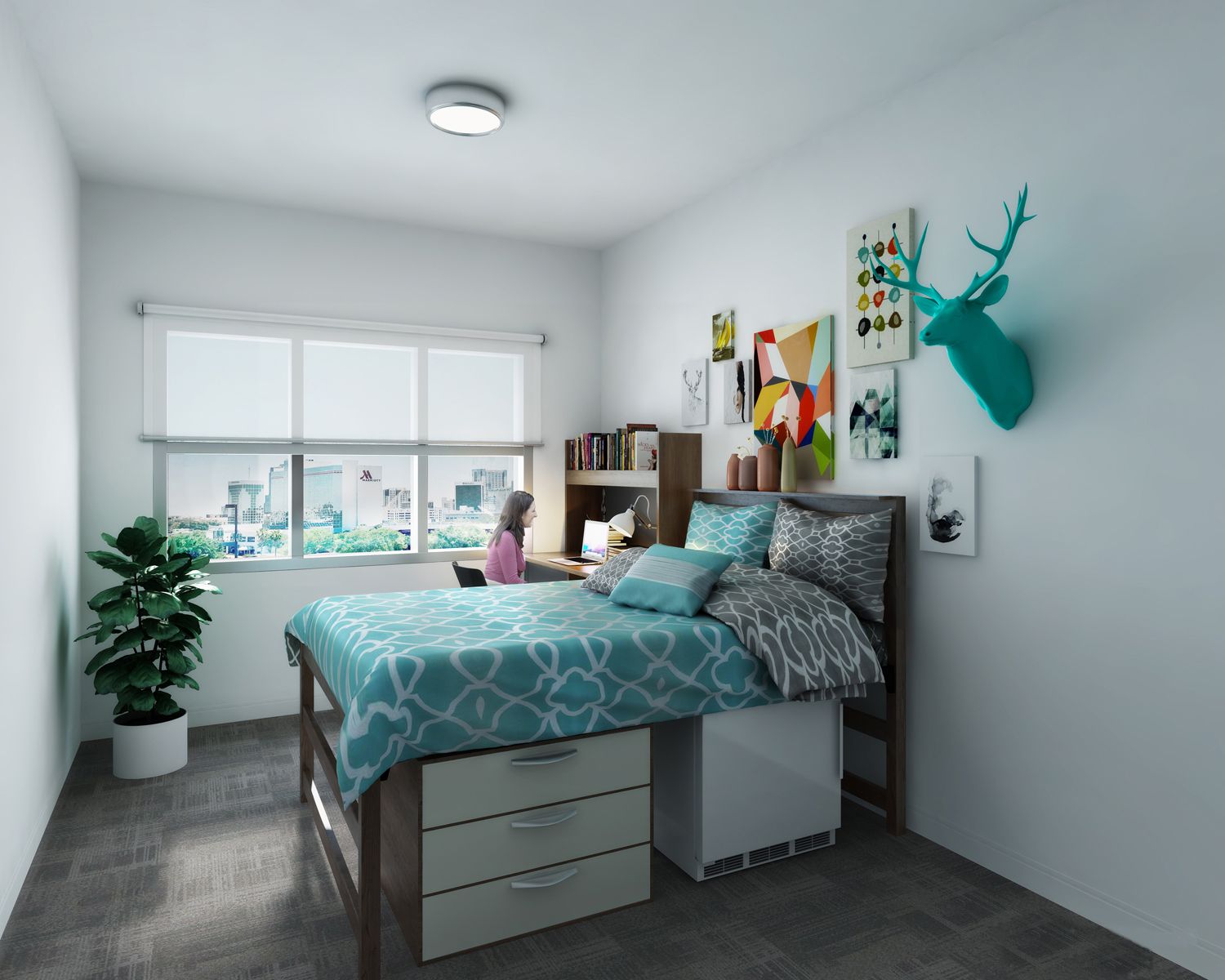 Quarto do UnionWest com cama elevada, roupa de cama azul-turquesa, escrivaninha e janela ampla