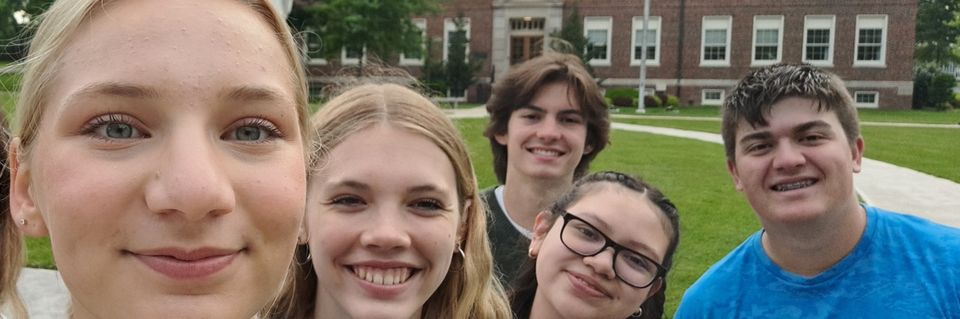 Alunos da Saint Paul Lutheran High School